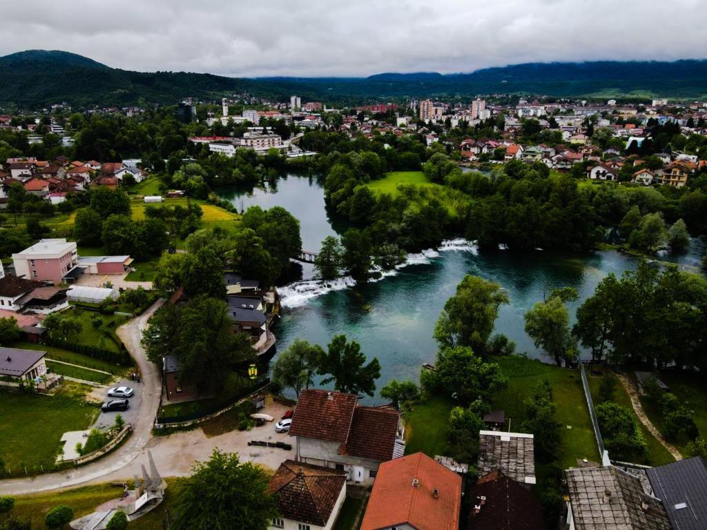 Holiday Home Waterfall View Bihać Zewnętrze zdjęcie